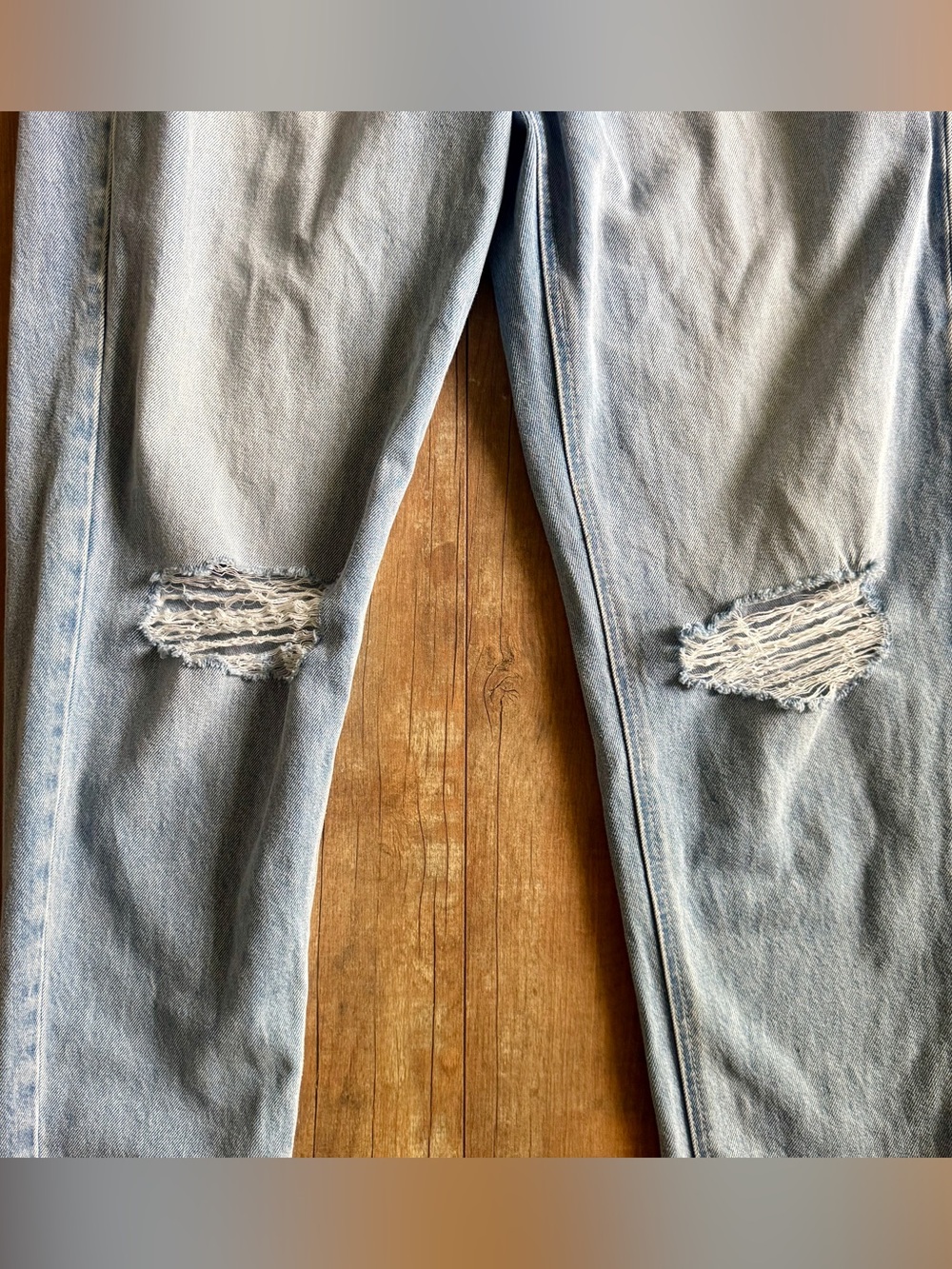 KanCan Ilena Ultra High Rise Mom Belted Medium Wash Jean Size 9/28 - Picture 3 of 9